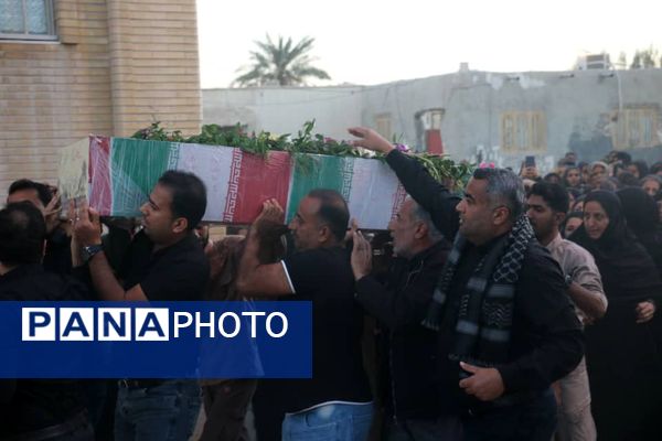 تشییع آلاله گمنام فاطمی در بندرخمیر 