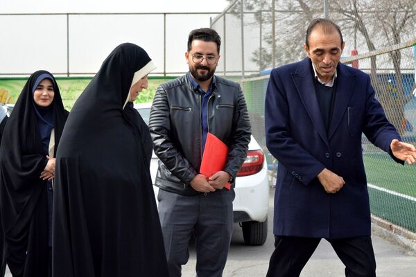 افتتاحیه طرح  «ایرانمون» در مدرسه شهدای گمنام بهارستان‌دو
