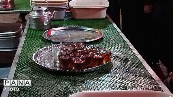 دویست و سی و سه شب خدمت در چایخانه فاطمه الزهرای نیشابور
