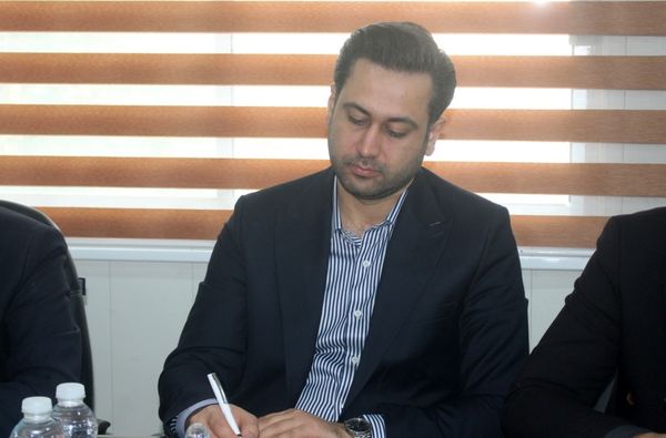 جلسه برنامه‌ریزی بزرگداشت هفته دفاع مقدس در اداره‌کل آموزش و پرورش استان بوشهر