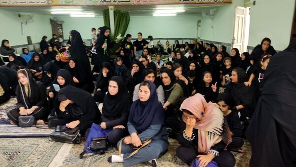 دبستان آوای مهر قائمشهر میزبان عزاداران حسینی شد