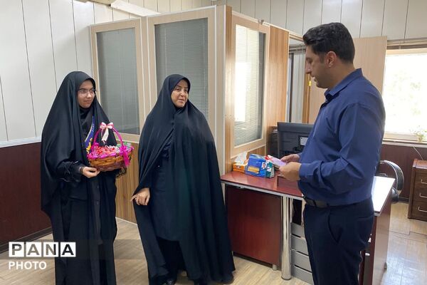 تقدیر از زحمات مسئولان اداره کل شهرستانهای استان تهران به مناسبت هفته سلامت روان