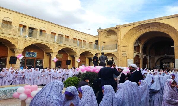 روزه‌اولی‌ها در آباده جشن گرفتند