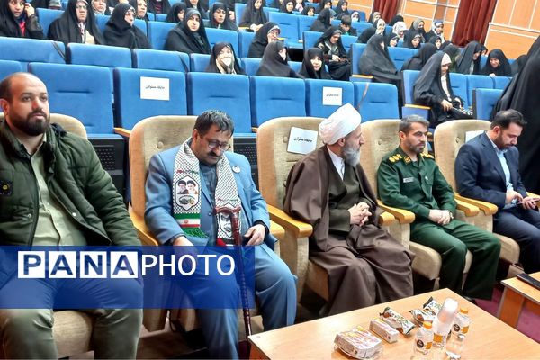  همایش بانوان مقاومت در قرچک