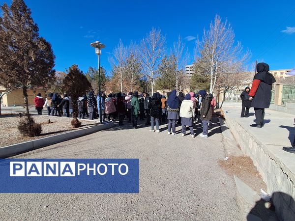 آموزش تعالیم عملی بسیج آمادگی‌دفاعی پایه نهم