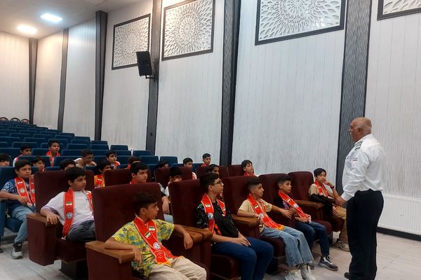 برگزاری کارگاه آموزش مهارت‌های تشکیلات پیشتازان در باقرشهر 