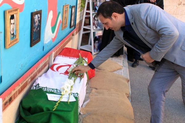 جشن حضور تا ظهور در هنرستان فرزانگان بهارستان ۲