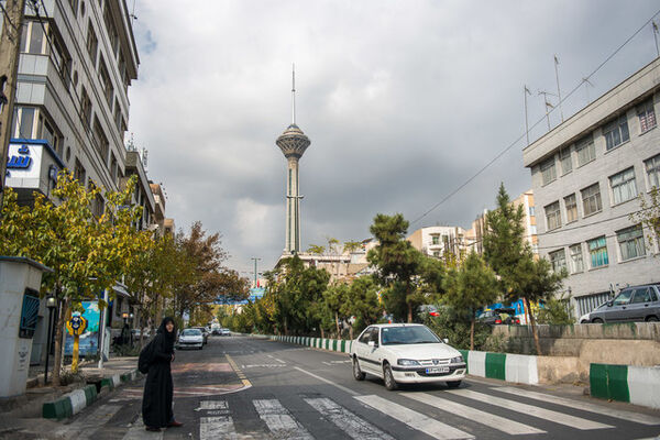 هوای تهران در وضعیت قابل قبول قرار دارد