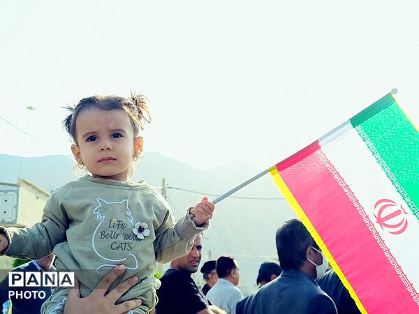 تشییع پیکر شهید محمدصادق توانی بلیانی در کازرون