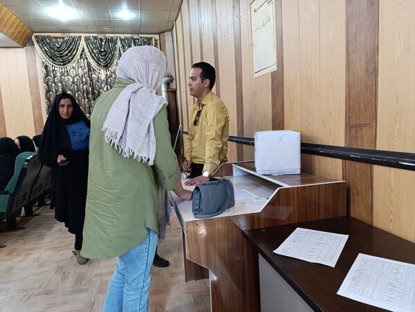 برگزاری جلسه انجمن اولیاء و مربیان دبیرستان نمونه دولتی پژوهش در آشخانه