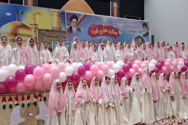 جشن تکلیف دانش‌آموزان دختر شهرستان بویراحمد