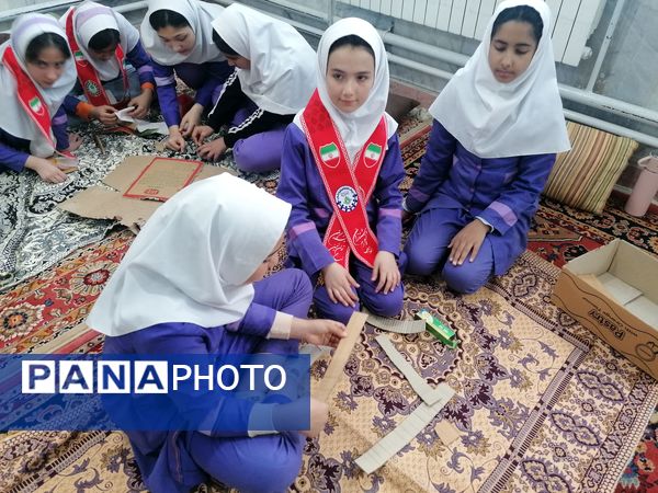 اردوی  درون مدرسه‌ای در مدرسه قرآنی شهید قادر پناه