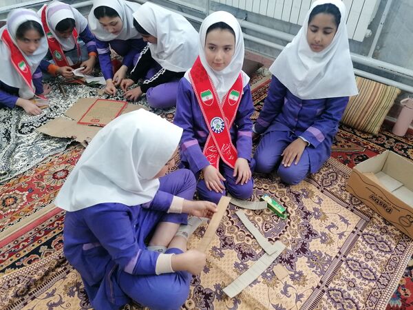 اردوی  درون مدرسه‌ای در مدرسه قرآنی شهید قادر پناه