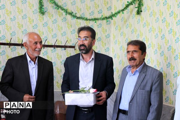آیین بزرگداشت «خاطره‌سازان» در آموزشگاه شهید جوادی
