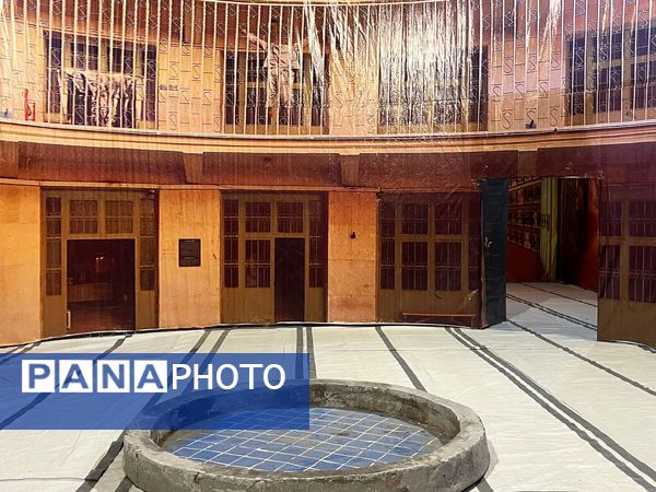 بازدید دانش‌آموزان دبیرستان فاطمه الزهرا از موزه عبرت