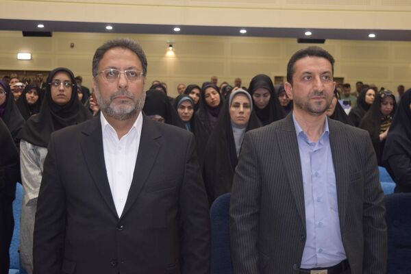 تجلیل از معلمان نمونه منطقه ۱۴ به مناسبت هفته گرامیداشت مقام معلم