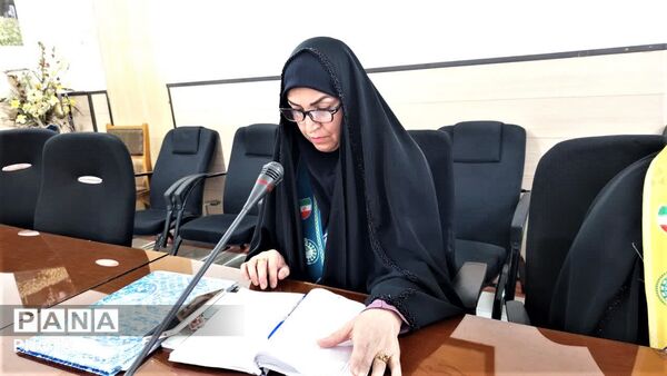 آیین تقدیر از دانش آموزخبرنگاران برگزیده پانا ناحیه 3 قم
