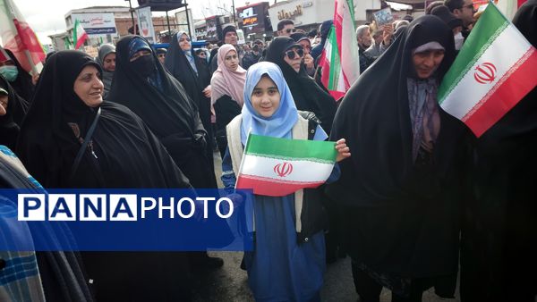 راهپیمایی 22 بهمن در مه ولات 