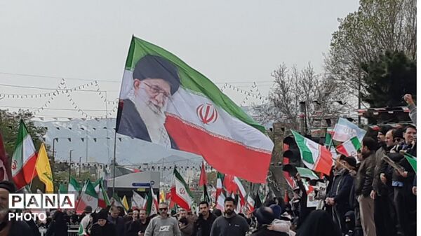 خروش مردمان مشهدی در راهپیمایی حماسی روز قدس 