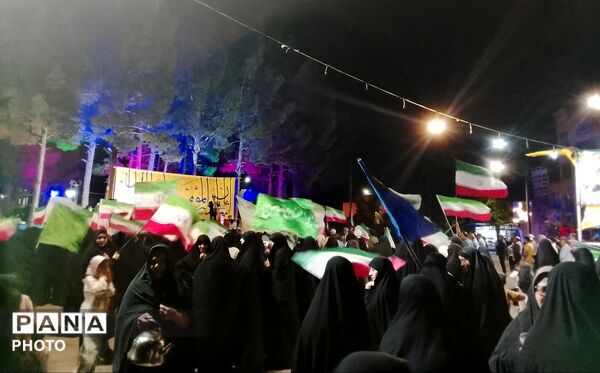 حماسه‌سازی دوباره رشتخوار در یکصدمین شب از تجمعات شبانه