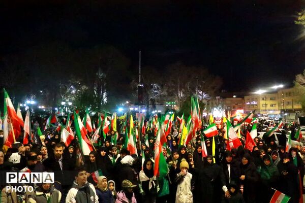  شور و همبستگی در تجمعات شبانه همدان