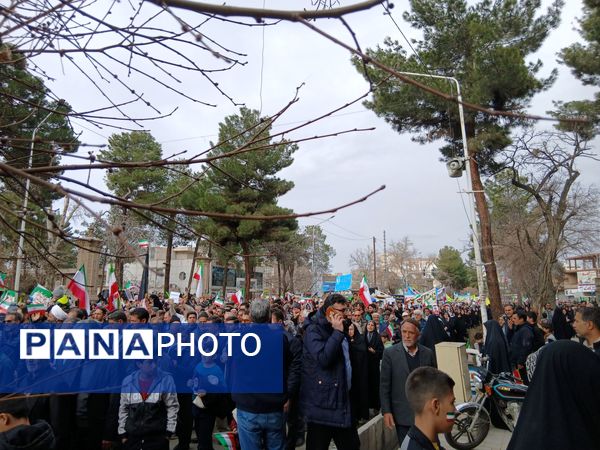 راهپیمایی 22 بهمن با حضور گسترده ای از مردم در شهرستان نیشابور