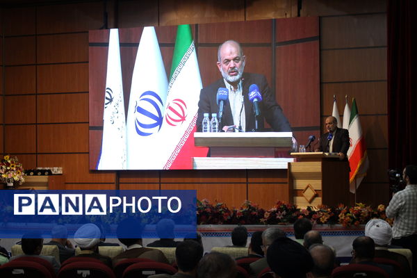 جلسه شورای اداری استان تهران با حضور وزیر کشور به‌مناسبت هفته معلم