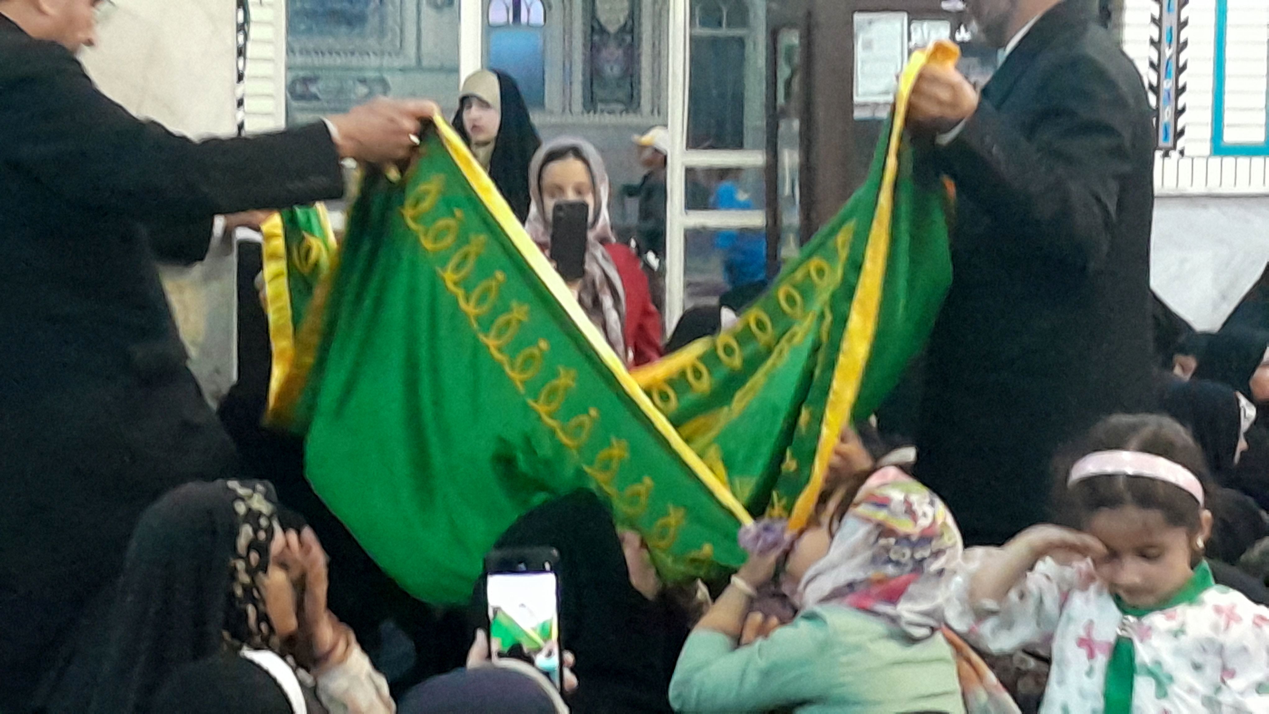 عطر رضوی در شهر بن پیچید