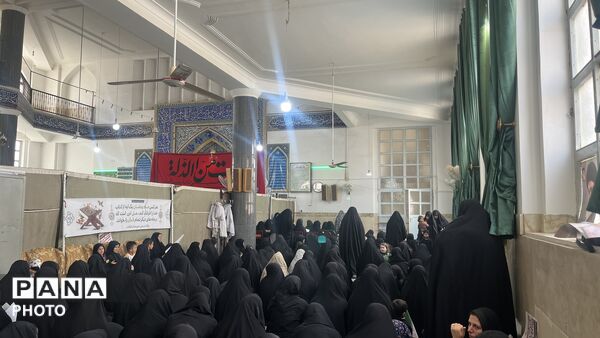 نماز جماعتی که در غم فراق پدر امت خوانده شد
