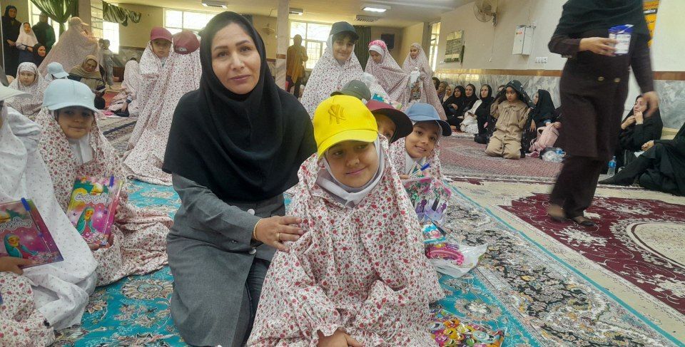 جشن تکلیف دانش آموزان دبستان هیأت امنایی ضحی یک