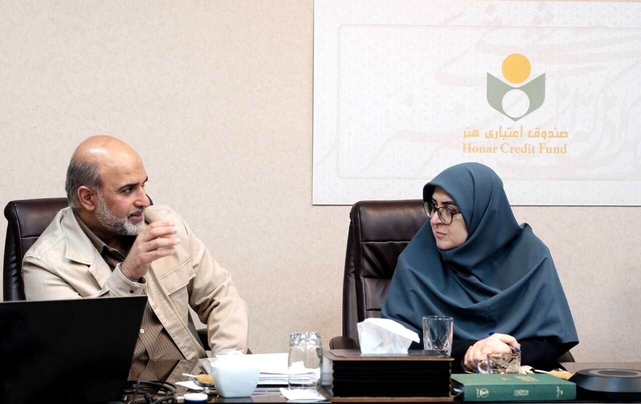 توانمندسازی اقتصادی فعالان فرهنگی و هنری باید بیش از گذشته مورد توجه قرار گیرد