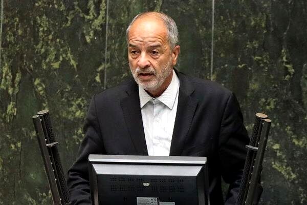 بیانات رهبری درخصوص بحث غنی‌سازی، طرف مقابل را وادار به بازنگری در مواضع منفی خود می‌کند