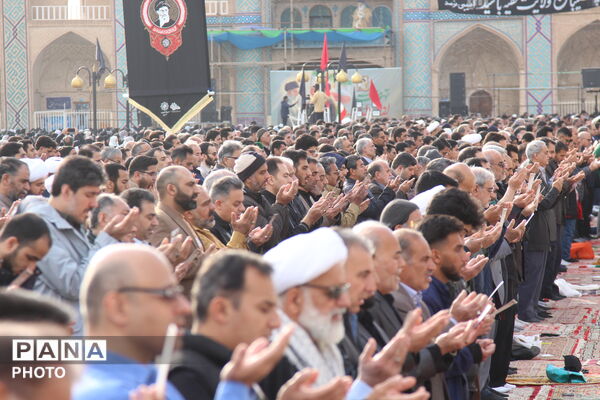 برپایی باشکوه نماز عید فطر در یزد