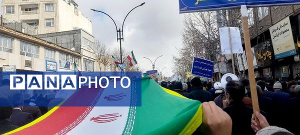 حماسه حضور مردم کاشمر در ۲۲ بهمن از قاب پانا