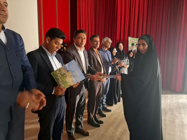 تجلیل از ستارگان برتر در فین