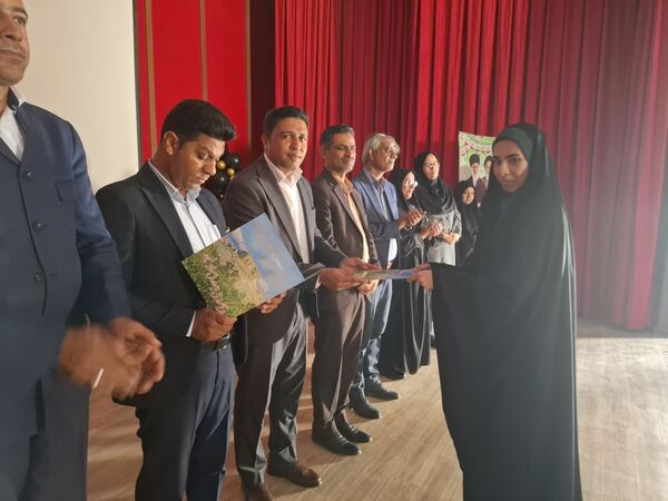 تجلیل از ستارگان برتر در فین