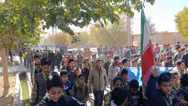 راهپیمایی روز دانش آموز و مبارزه با استکبار جهانی در شهر سفیددشت 