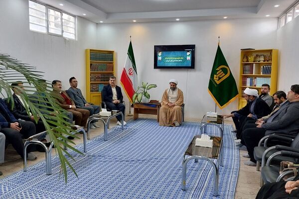 دیدار مسئولان امور تربیتی آموزش و پرورش شیروان با امام جمعه تربیتی 