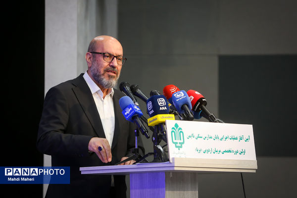 آیین آغاز عملیات اجرایی احداث  ۱۱۵۱ کلاس درس استاندارد و پایان مدارس ناایمن سنگی