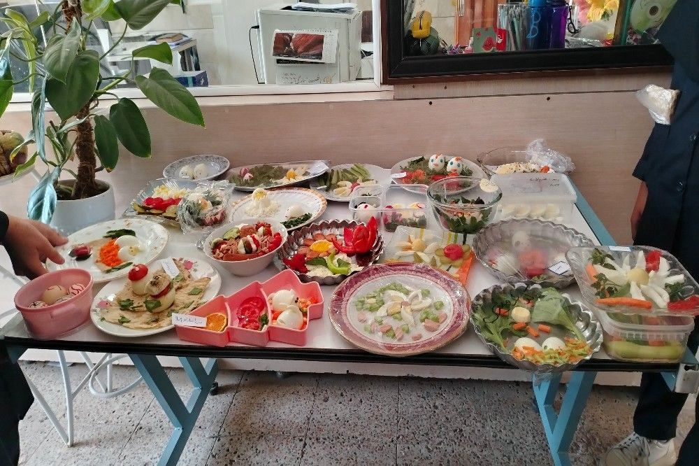 روز جهانی تخم مرغ در دبیرستان شهید مجید دهنوی نیشابور