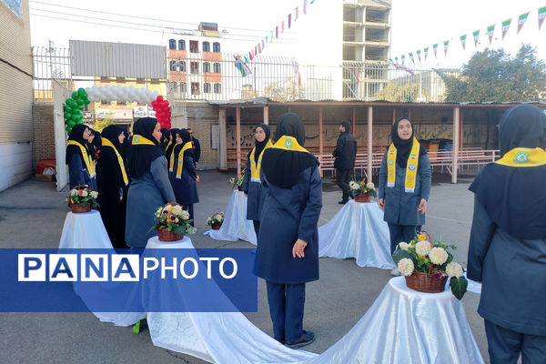 آیین نواختن زنگ انقلاب در مدارس فارس 