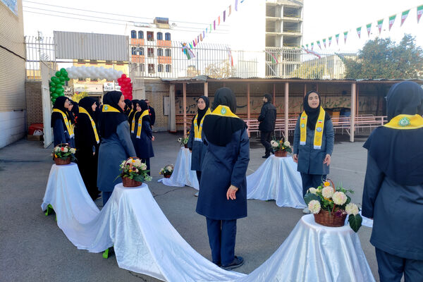 آیین نواختن زنگ انقلاب در مدارس فارس 