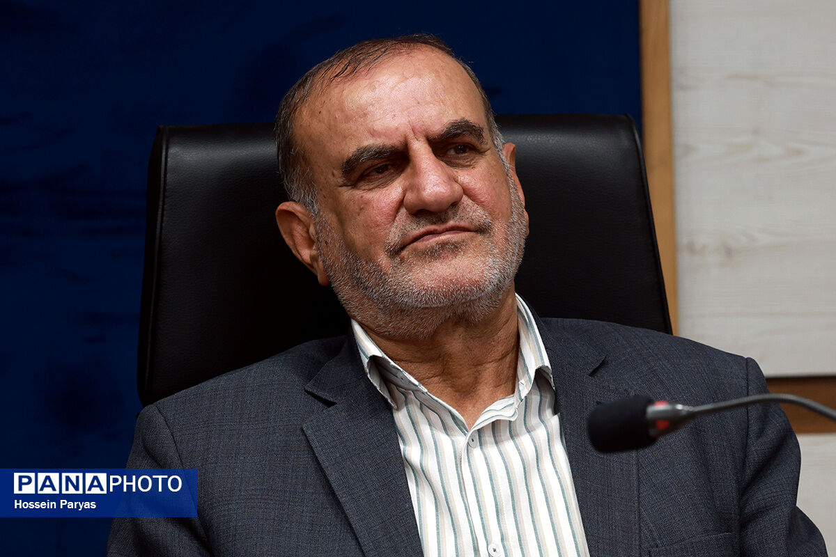 معاونان پشتیبانی نبض سازمان دانش‌آموزی هستند