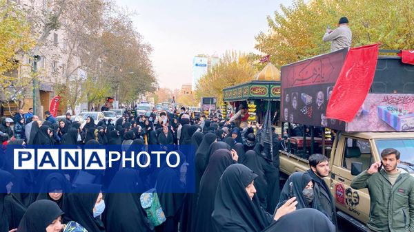 شکوه حضور فرهنگیان مناطق تهران در تشییع شهید گمنام