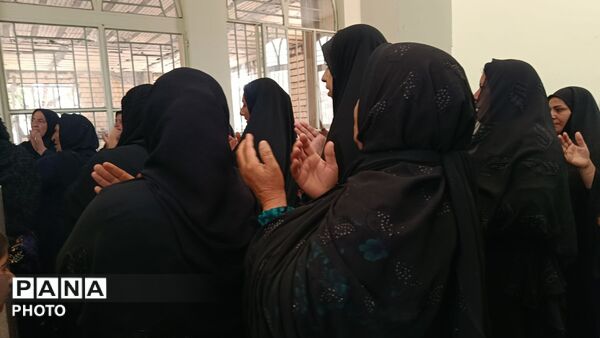 جاماندگان اربعین در میانکوه هم‌قدم شدند