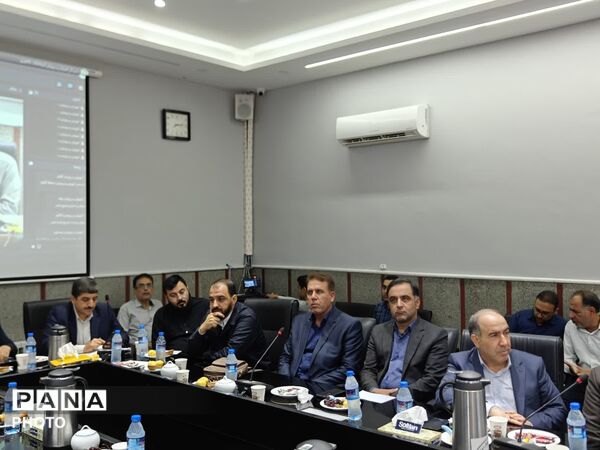 نشست معاون پرورشی و فرهنگی وزارت با مدیران آموزش‌وپرورش استان کرمانشاه
