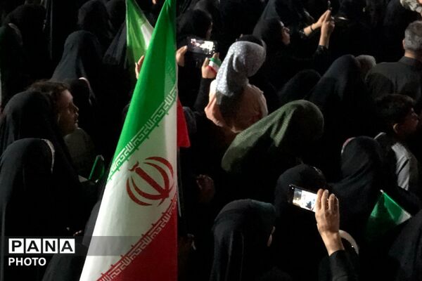 روایتی همانند امیرالمومنین علی (ع) و حضرت‌فاطمه (س)