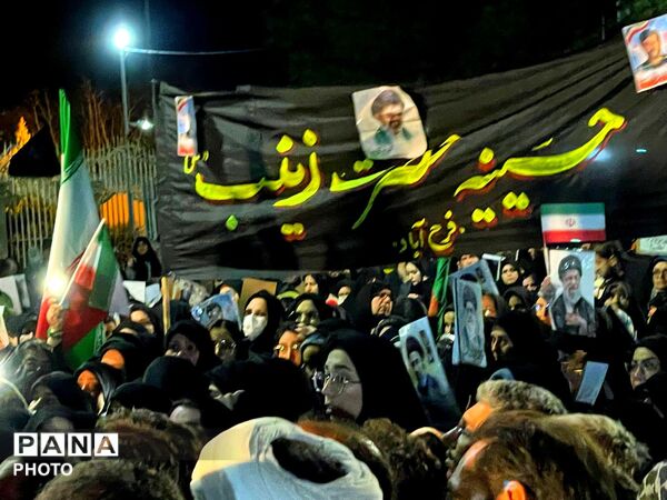 چهاردهمین شب از اتحاد مقدس؛ خیابان ها غرق در صدای مرگ بر آمریکا