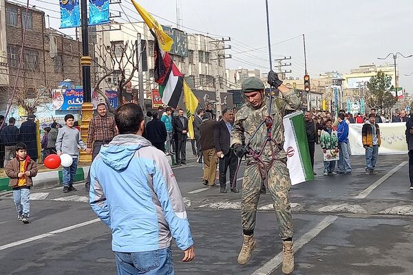 تجدید میثاق مردم ولایتمدار قرچک در راهپیمایی ۲۲ بهمن
