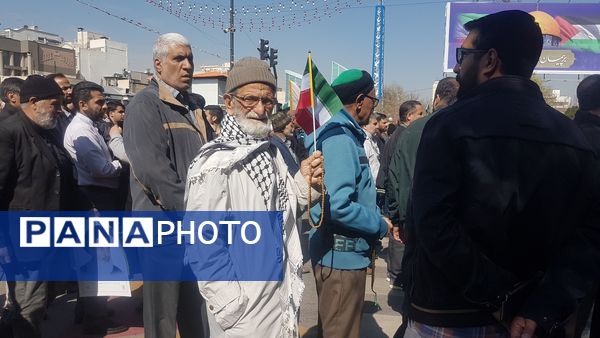 حضور پرشور و کوبنده مردم مشهد در راهپیمایی روز قدس
